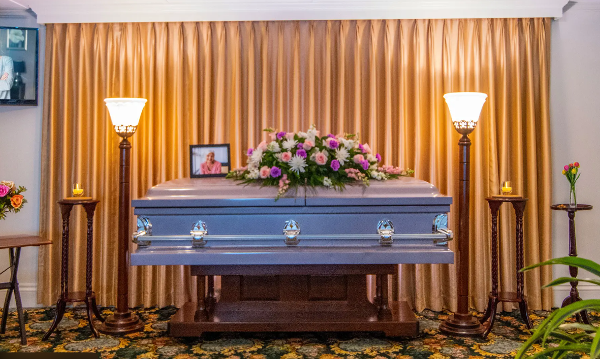 Burr Funeral Home gallery image 2